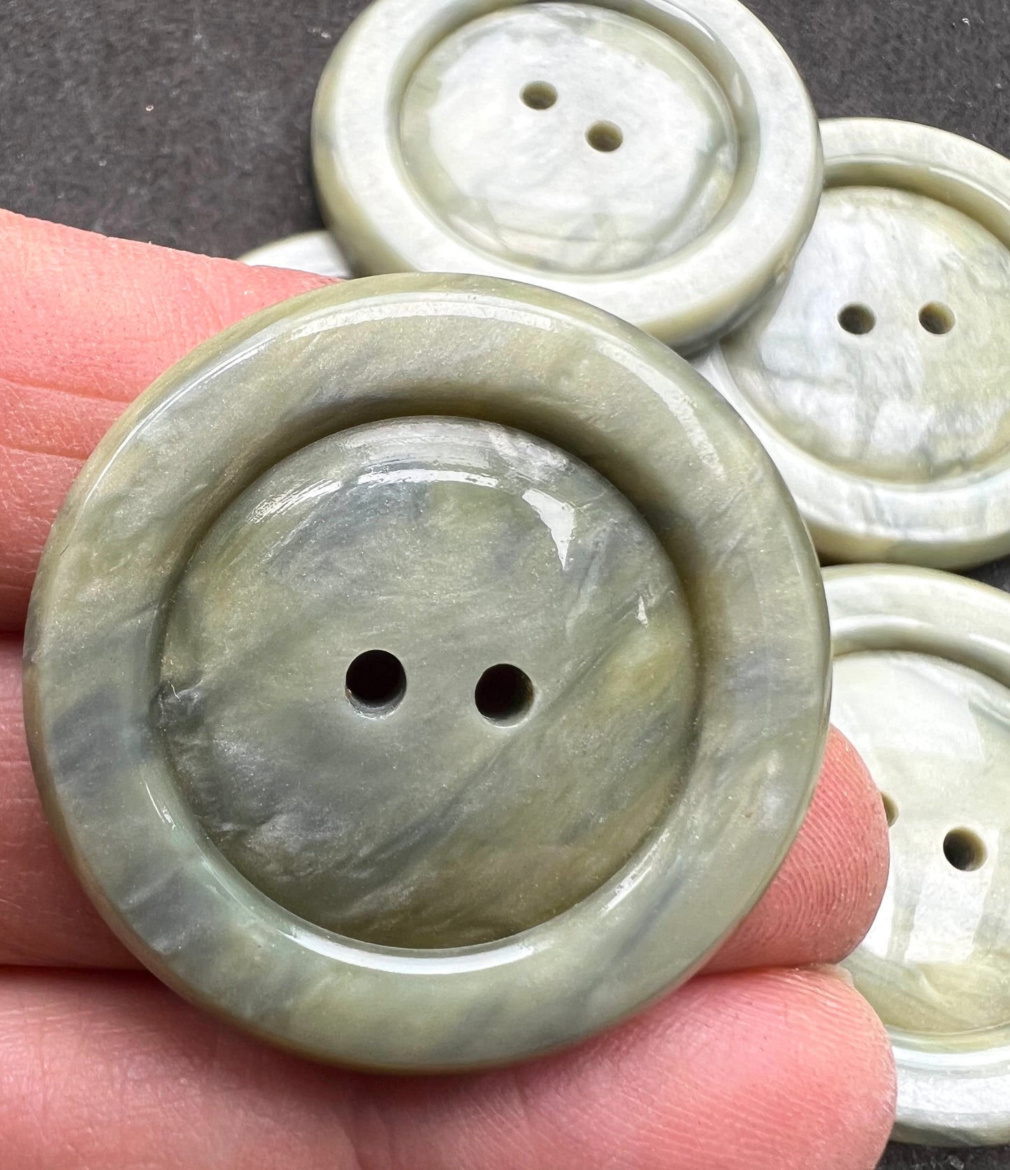 5 Chunky 3cm Vintage Marbled Soft Green Lucite Buttons