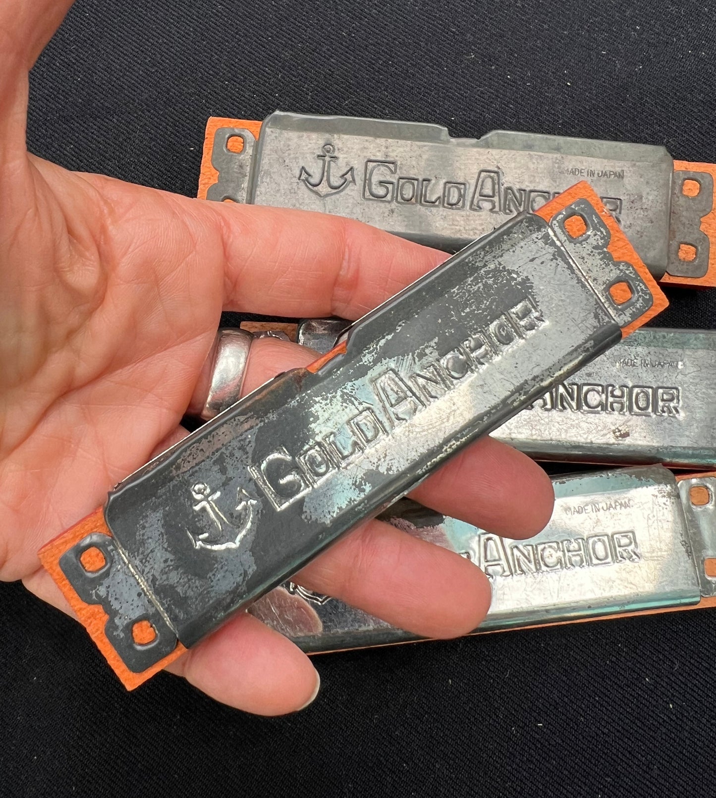 1950s Wood & Tin 11.5cm GOLD ANCHOR Harmonica Made in Japan