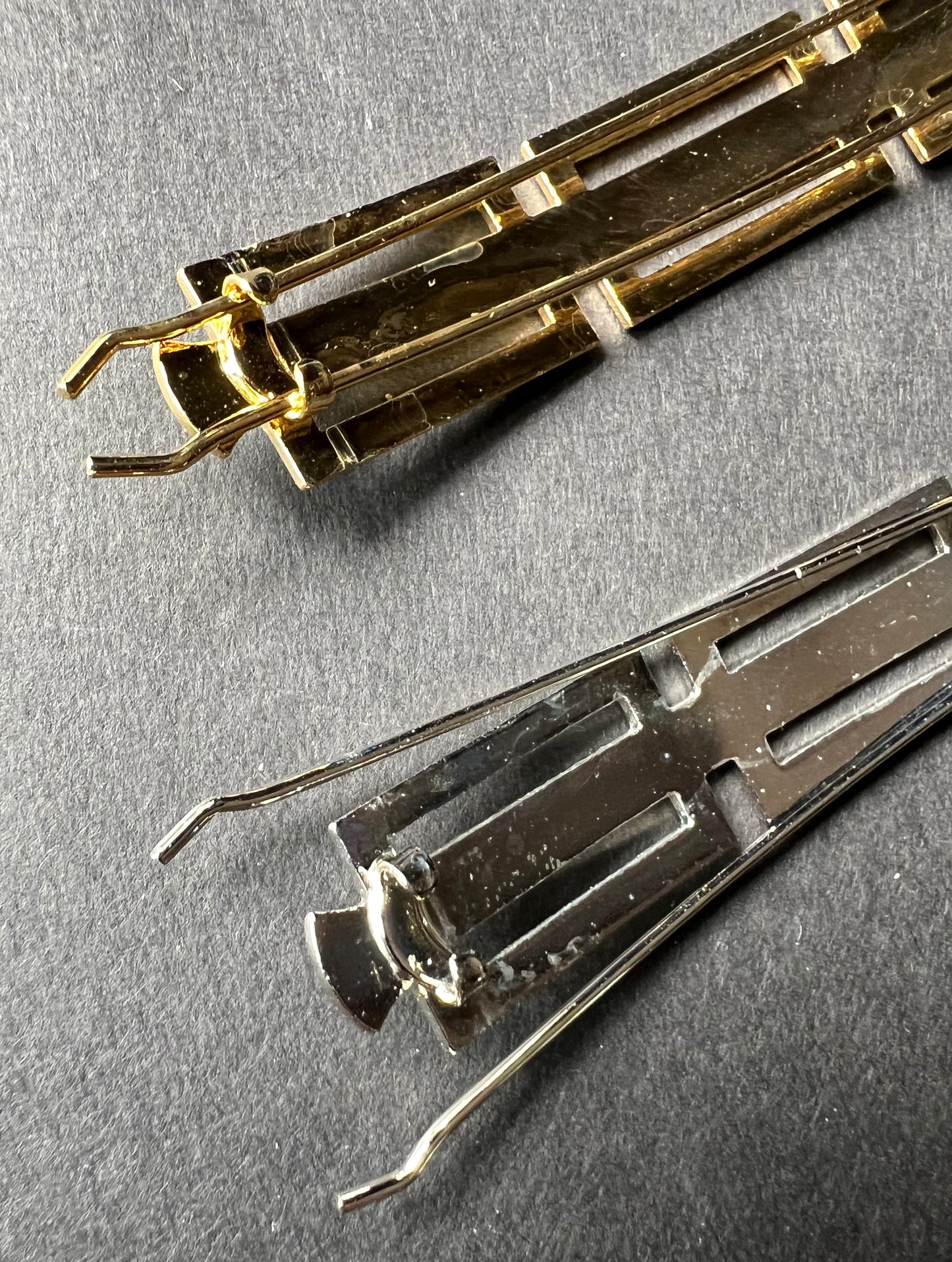 Mid Century Geometric Chrome Effective Hair Clips