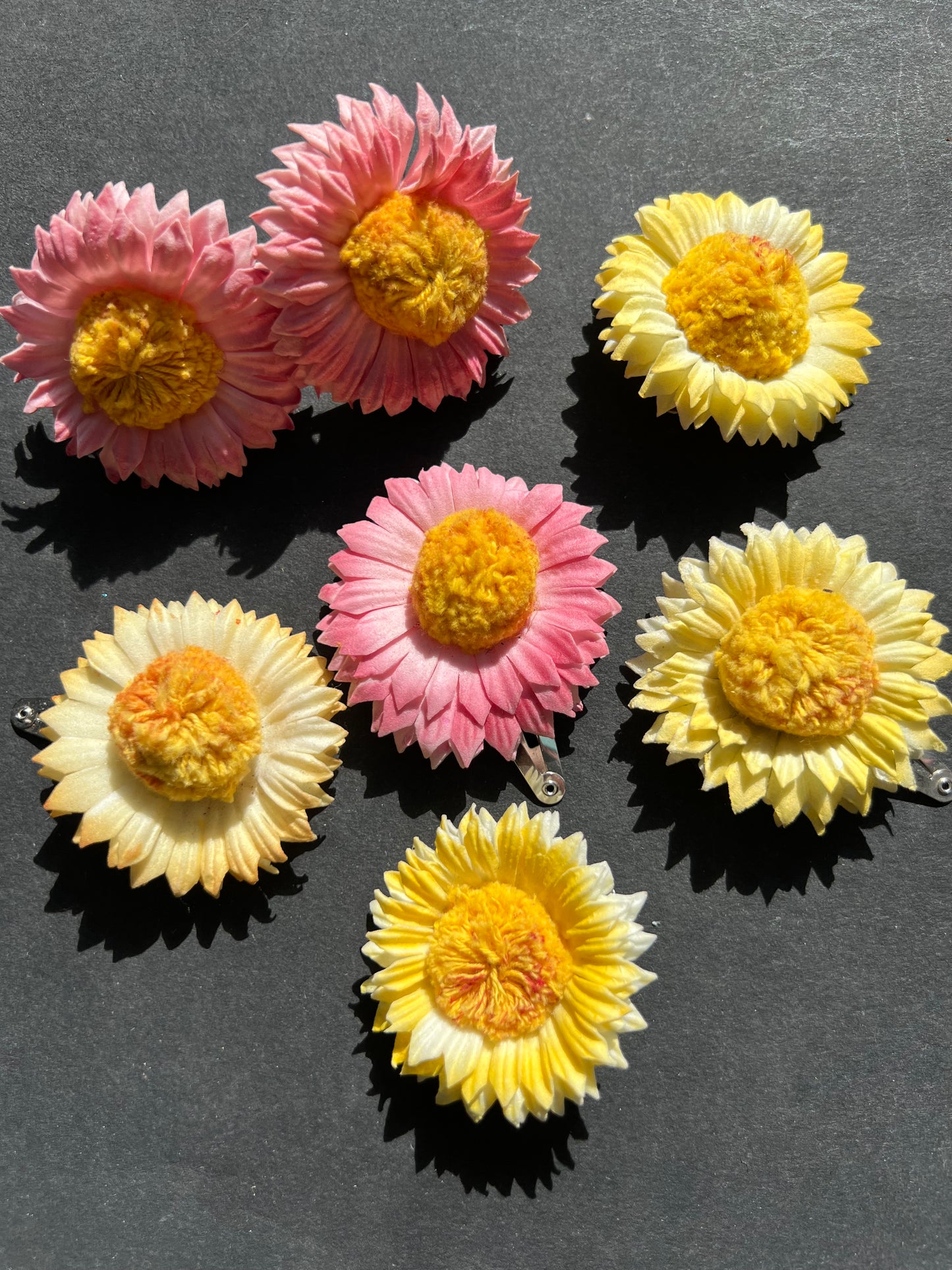 6 Lovely Happy Big Vintage Flower Hair Clips