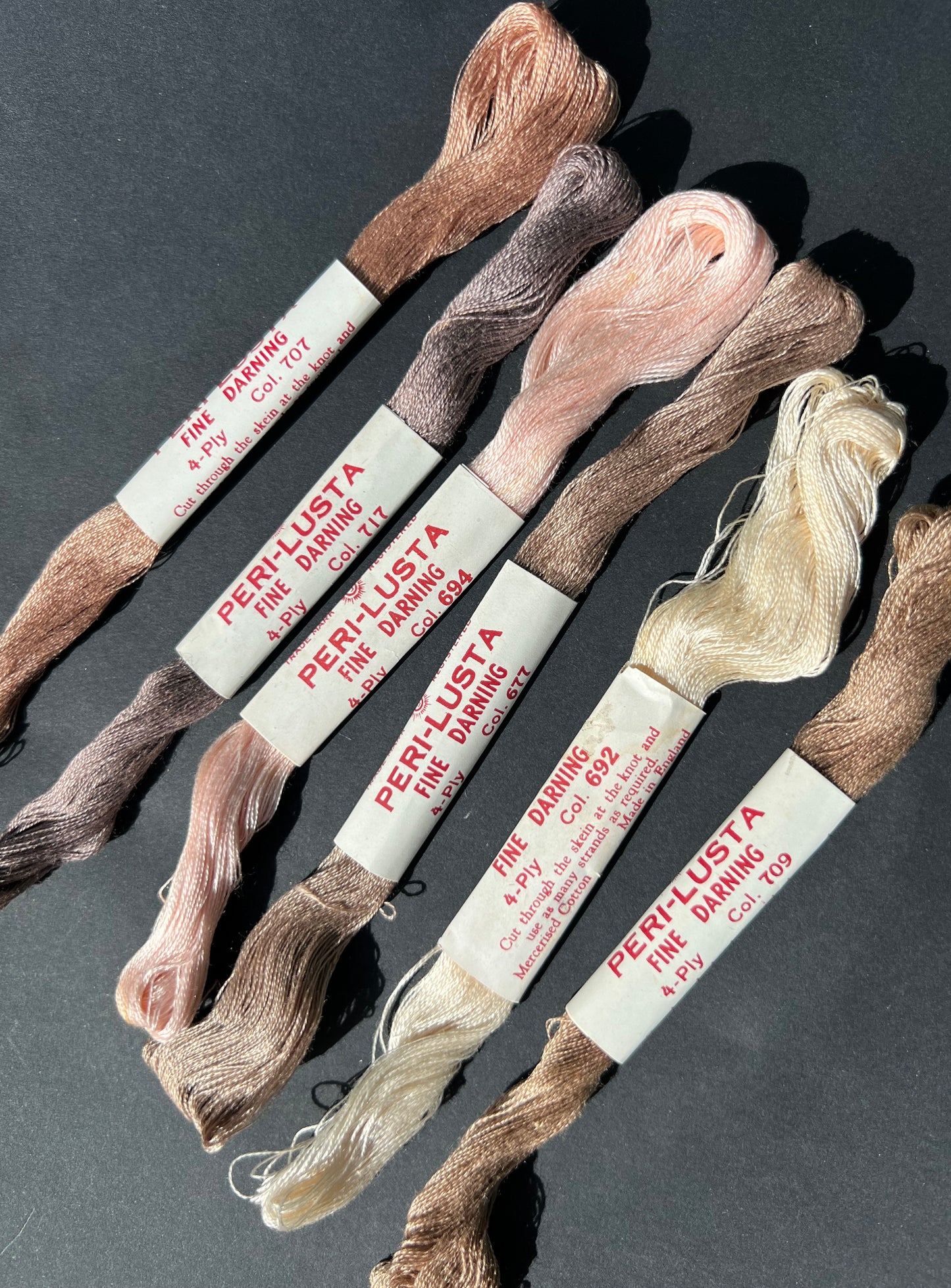 6 Different Colours of  Vintage PERI-LUSTA FINE DARNING Thread Set 1.