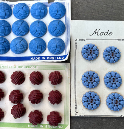 11 Sheets of Vintage Glass, Lucite and Bakelite Buttons (L)