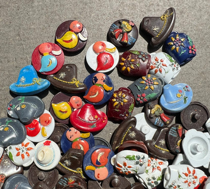 100 Vintage Novelty Buttons (Slight paint wear)
