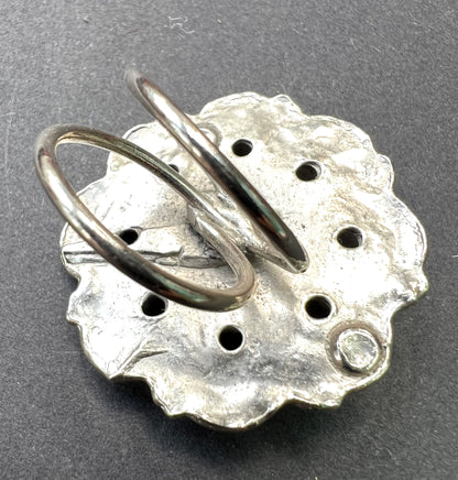 Pleasing Silver Tone Vintage Scarf Clip