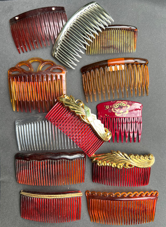 Job Lot of 12 Vintage Hair Combs (1.)
