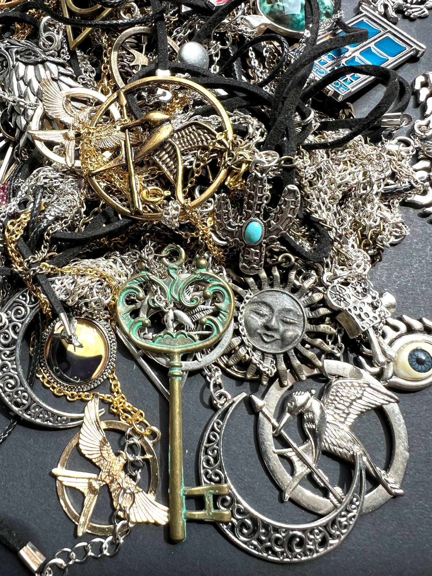 Job Lot of LOTS of Tangled Up Necklaces.