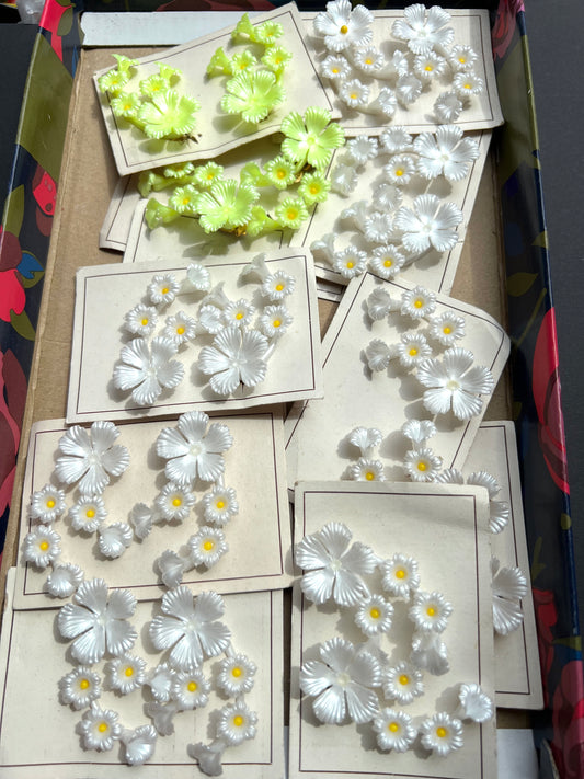 9 Pairs of Pretty Vintage Flower Clip On Earrings that need Beads