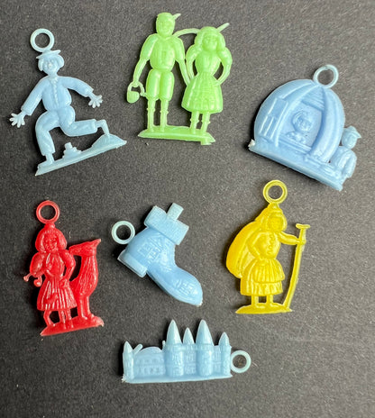 7 Vintage Nursery Rhyme Charms