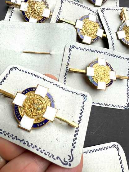 10 x Tarnished 1942 THE PEOPLE OF MALTA "FOR GALLANTRY" GEORGE CROSS Enamel Brooches