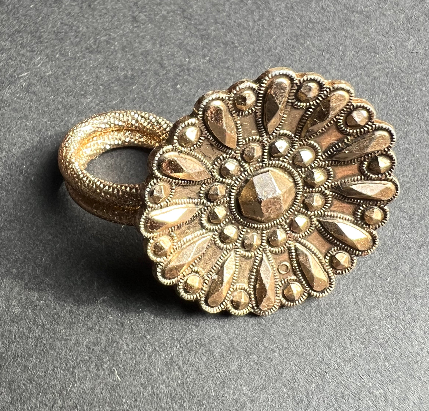 Bronze Tone Vintage Scarf Clip