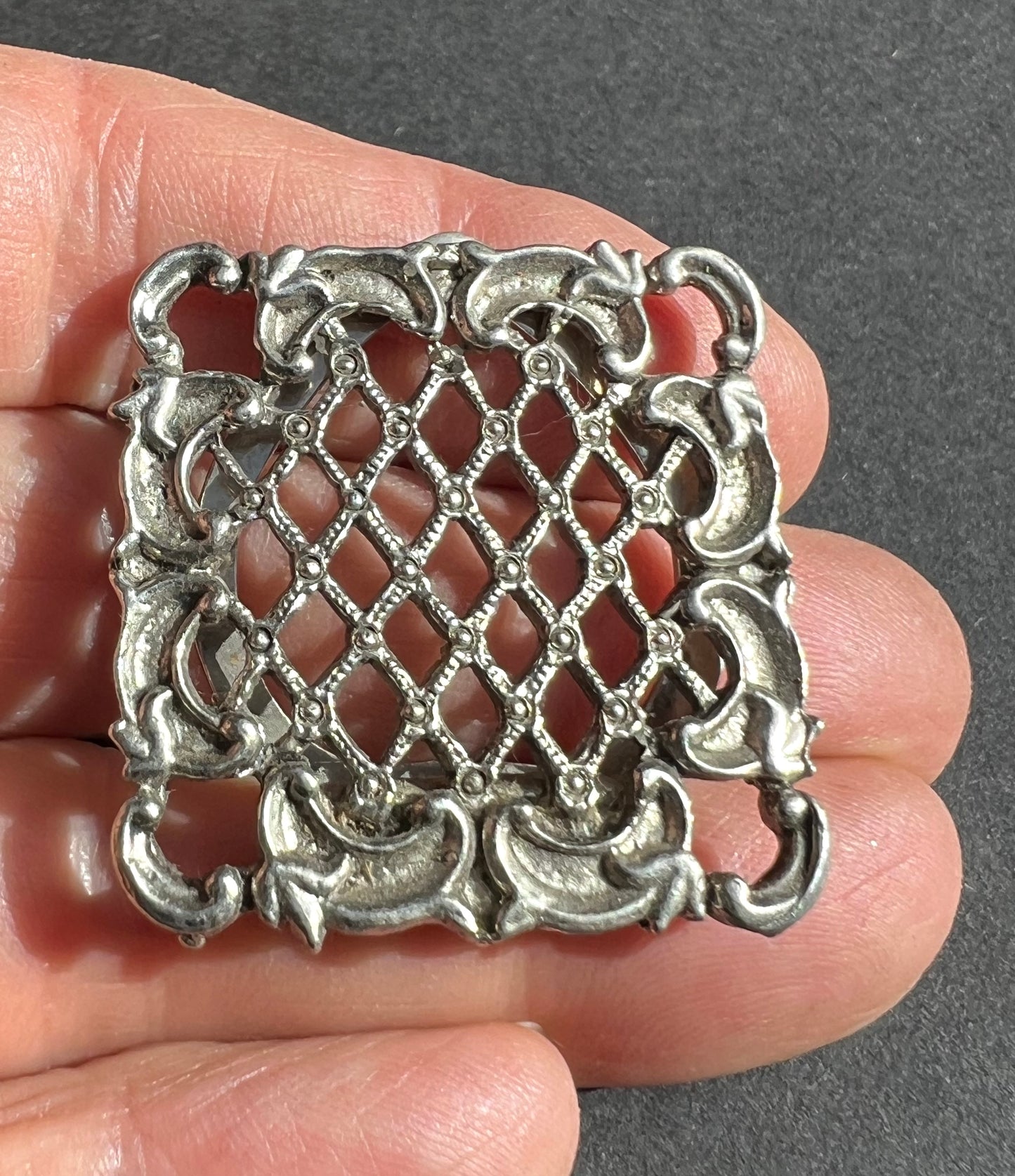 Unusual Square Silver Tone Vintage Scarf Clip