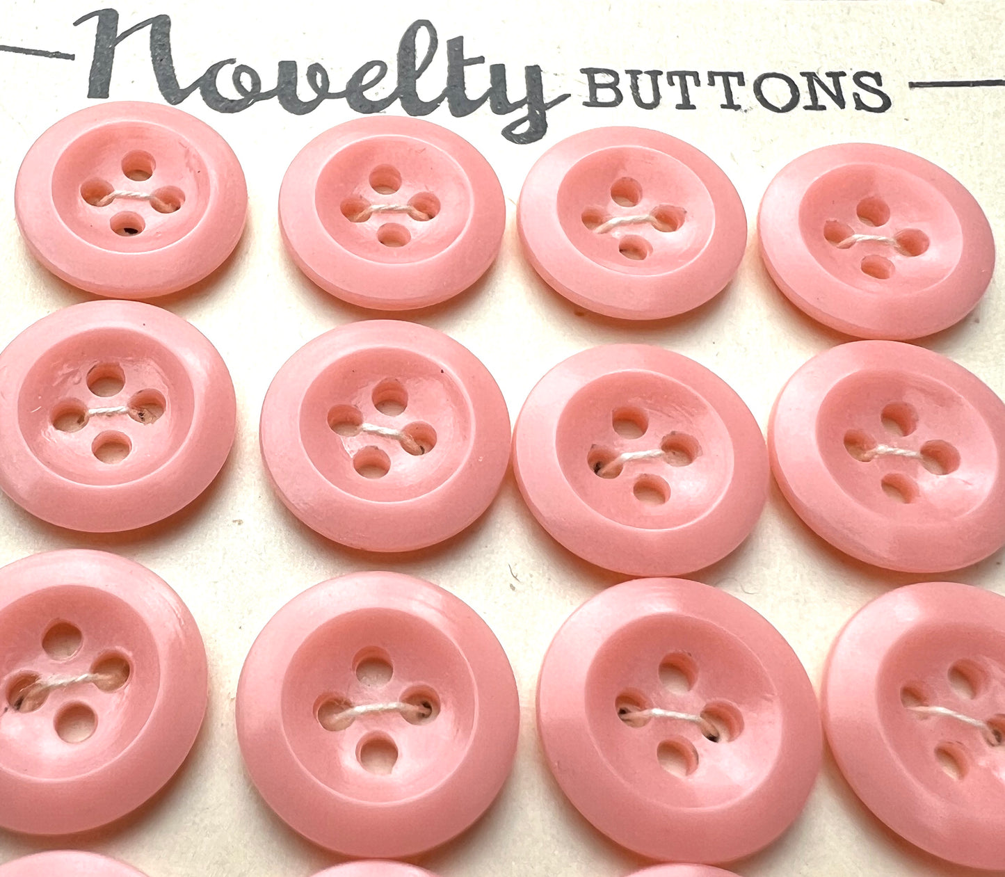 24 Vintage 1940s Baby Pink 1.3cm or 1cm Buttons