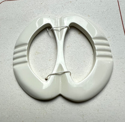 WHOLESALE Sheet of 6 Vintage 1940s White Apple Shaped 4cm Buckle for up to 2.5cm wide Belt
