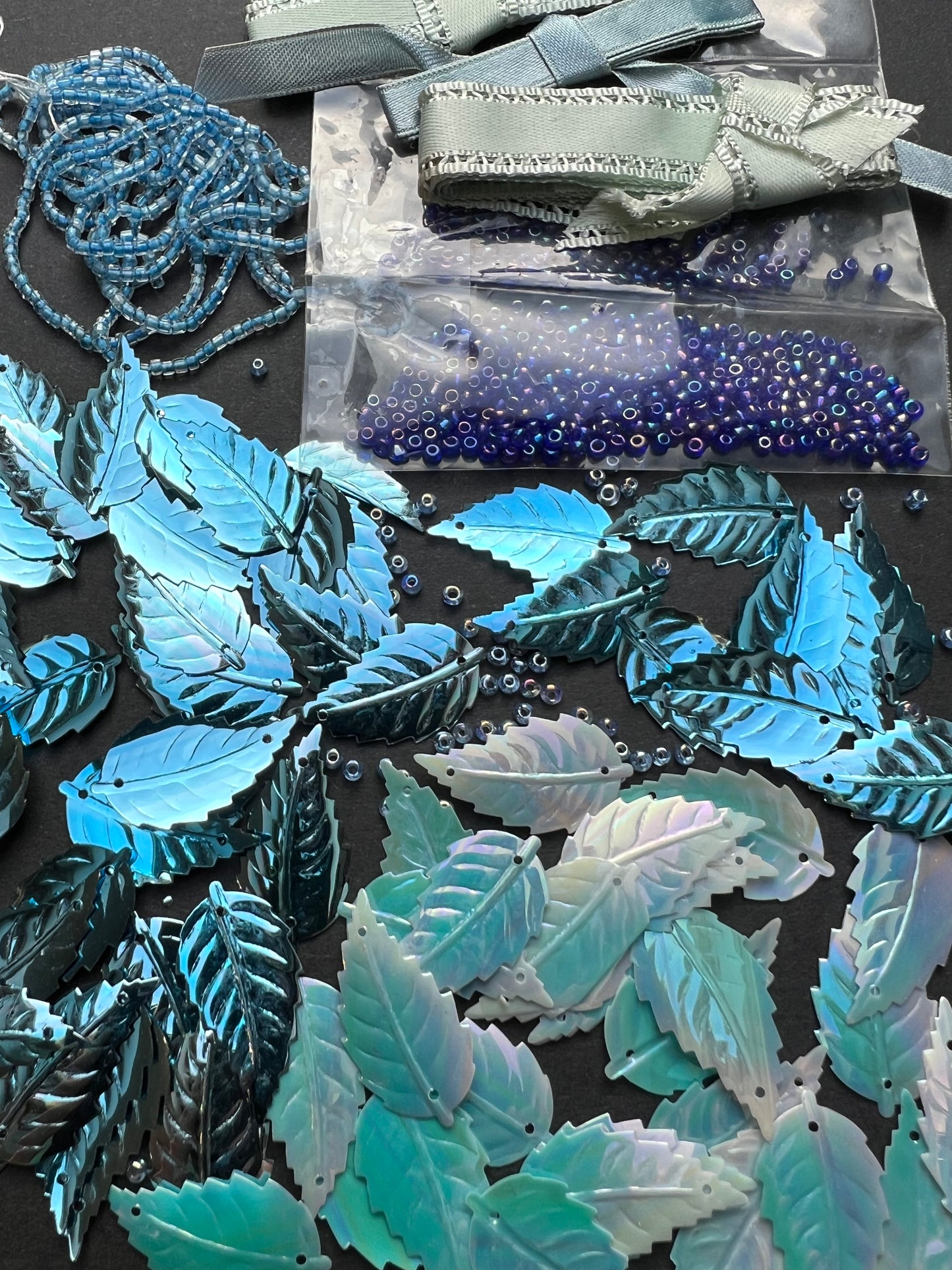 Blue Vintage Craft Pack Incl. Glass Beads, Ribbon and Leaf Sequins