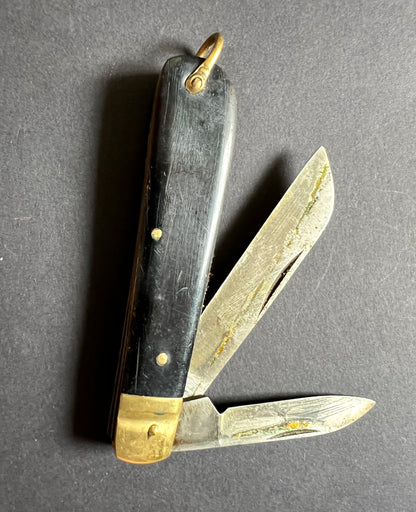 Very Satisfying Vintage Penknife.
