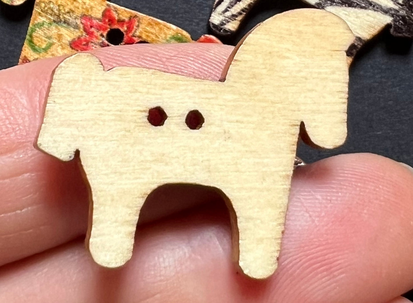 8 Wooden Horse Buttons Set 7.