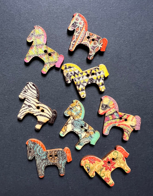 8 Wooden Horse Buttons Set 2.