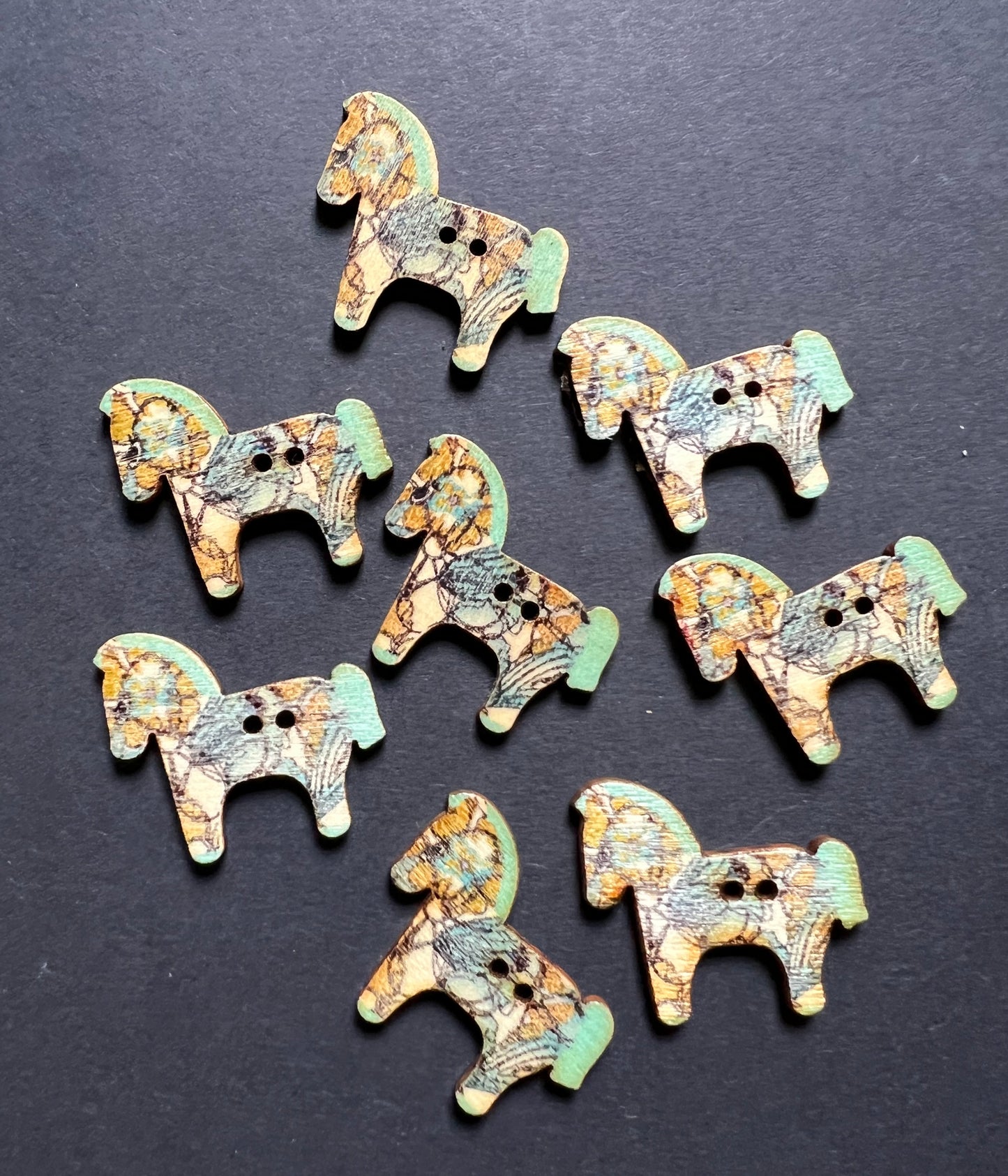 8 Wooden Horse Buttons Set 9