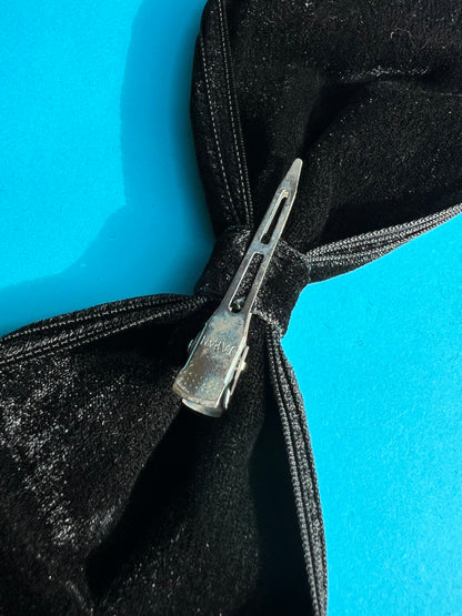 Impressive 17cm wide Black Velvet Hair Bow