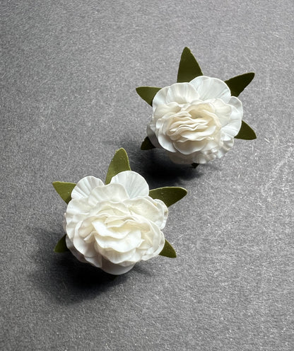 Little White Flower Celluloid Vintage Screw Clip Earrings