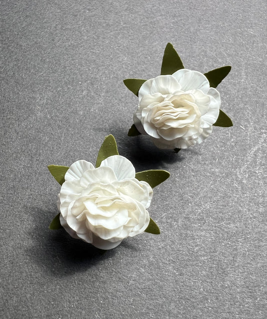 Little White Flower Celluloid Vintage Screw Clip Earrings