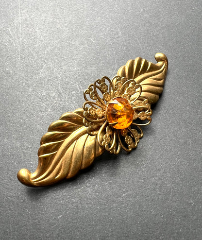 Big Flourish of 1940s Brooch