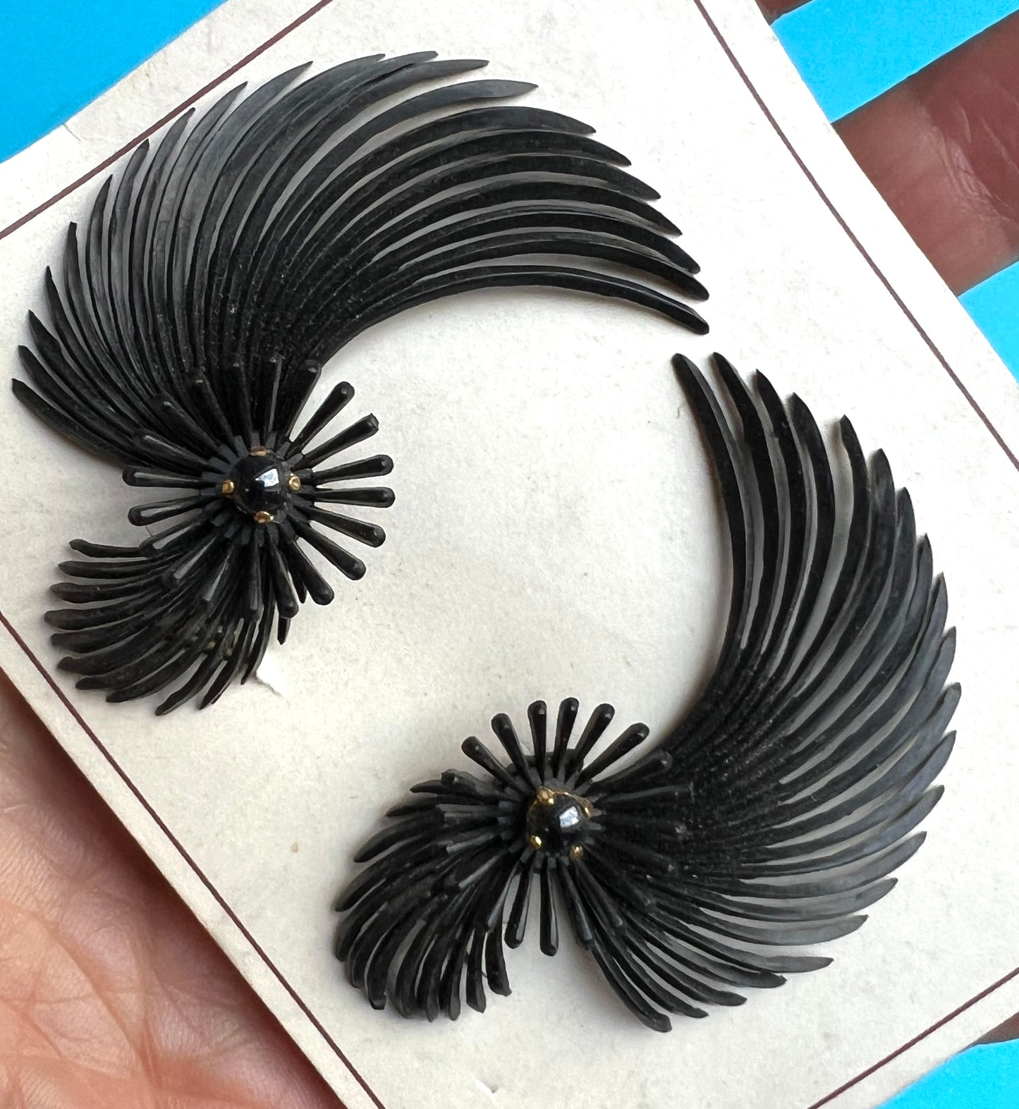 Flamboyant Black Vintage 1950s Clip on Earrings