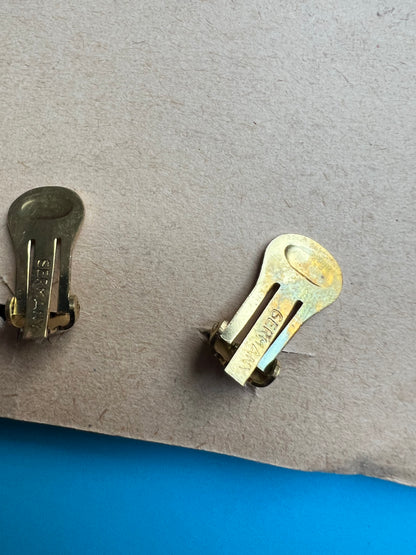 Flamboyant Black Vintage 1950s Clip on Earrings