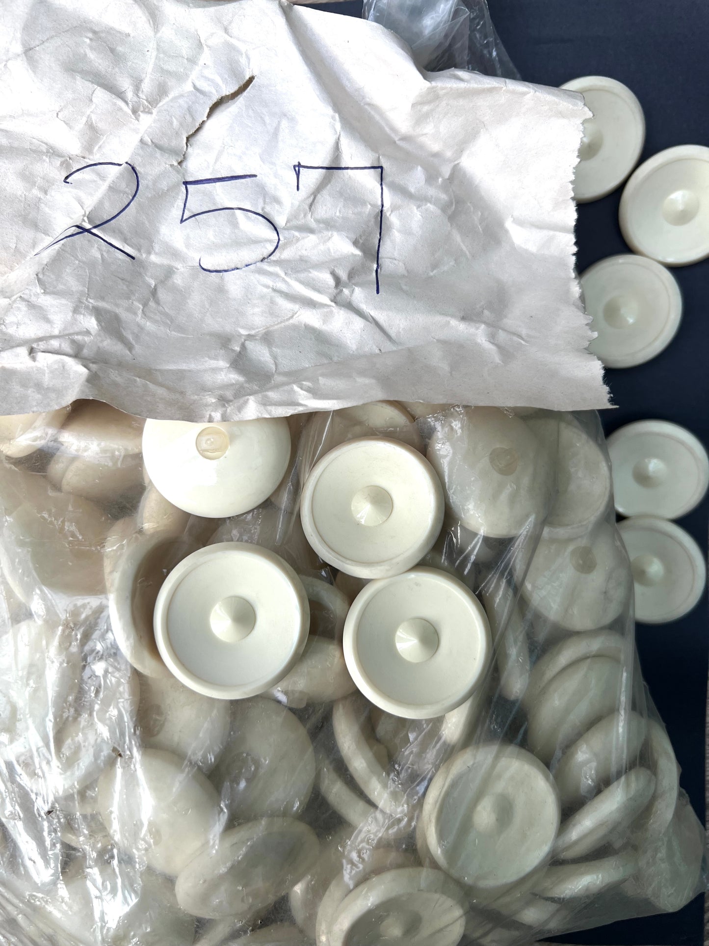 Big Wholesale Bag of 257 Mid Century 3.5cm Buttons