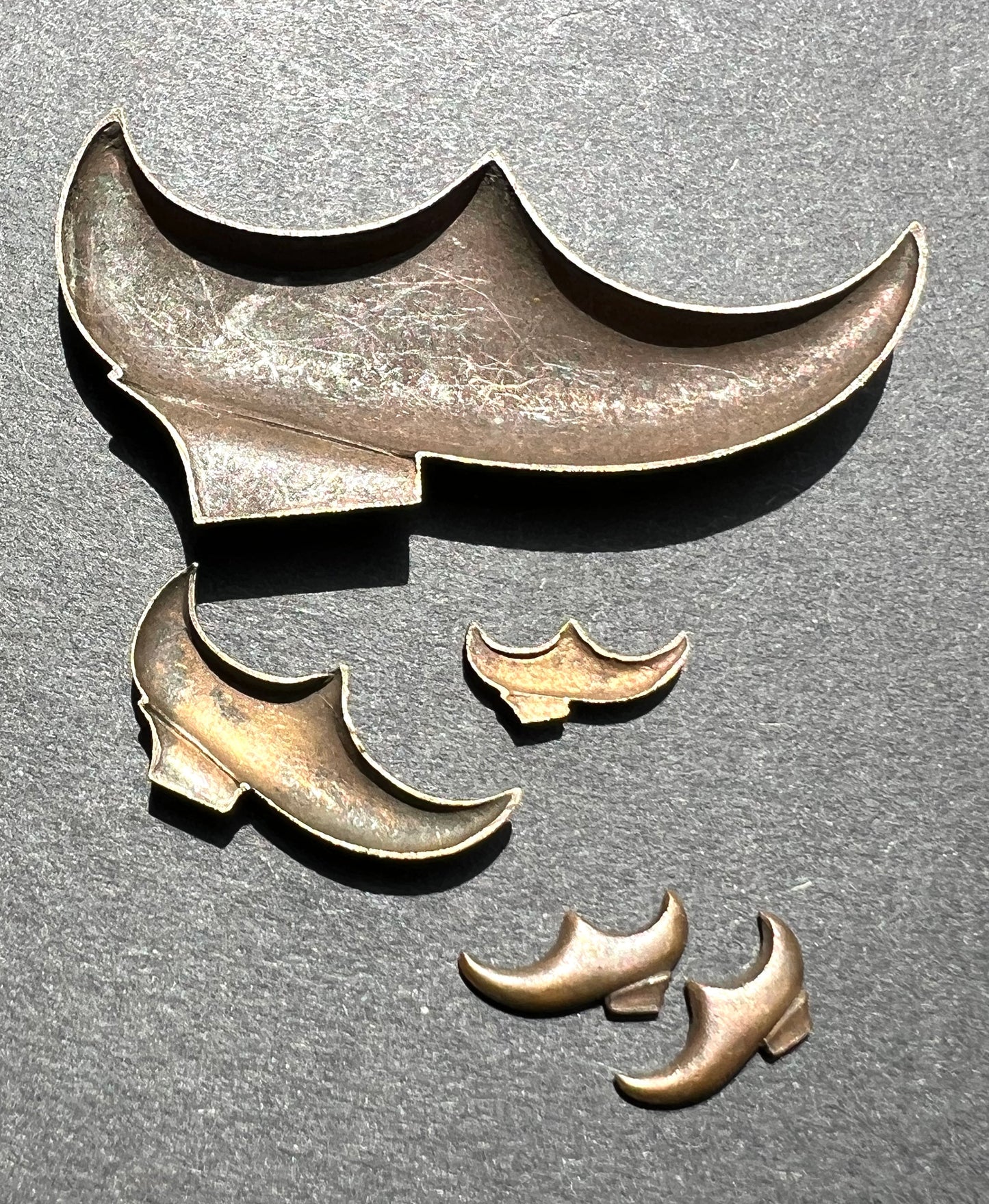 5 Vintage French Brass Glog Stampings
