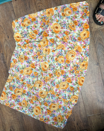 32" wide and 26" long Vintage cotton Floral Fabric