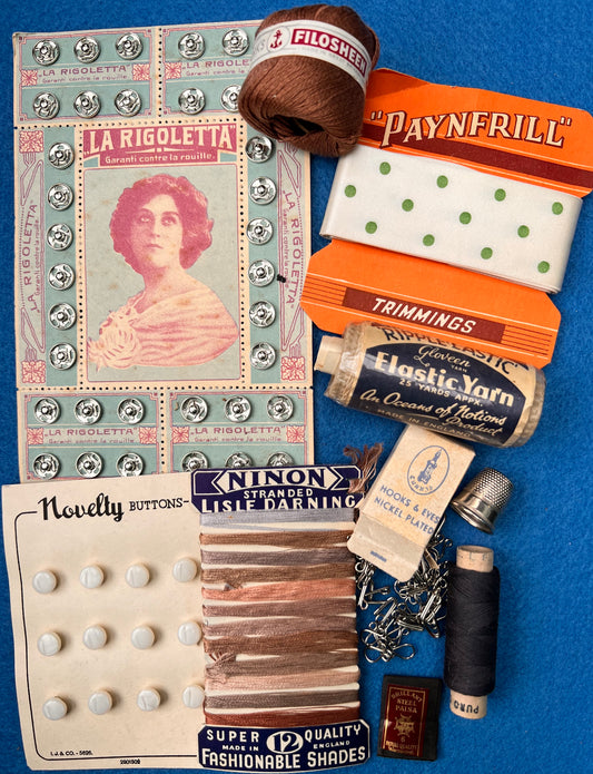 10 Pieces of Vintage Haberdashery