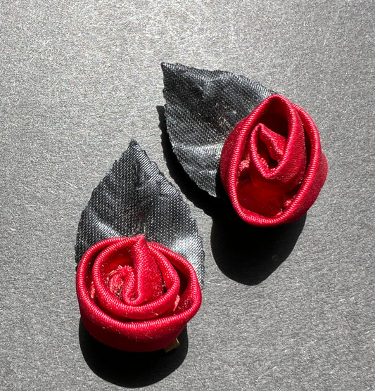 Pair Of Red Rose Vintage Clip On Earrings