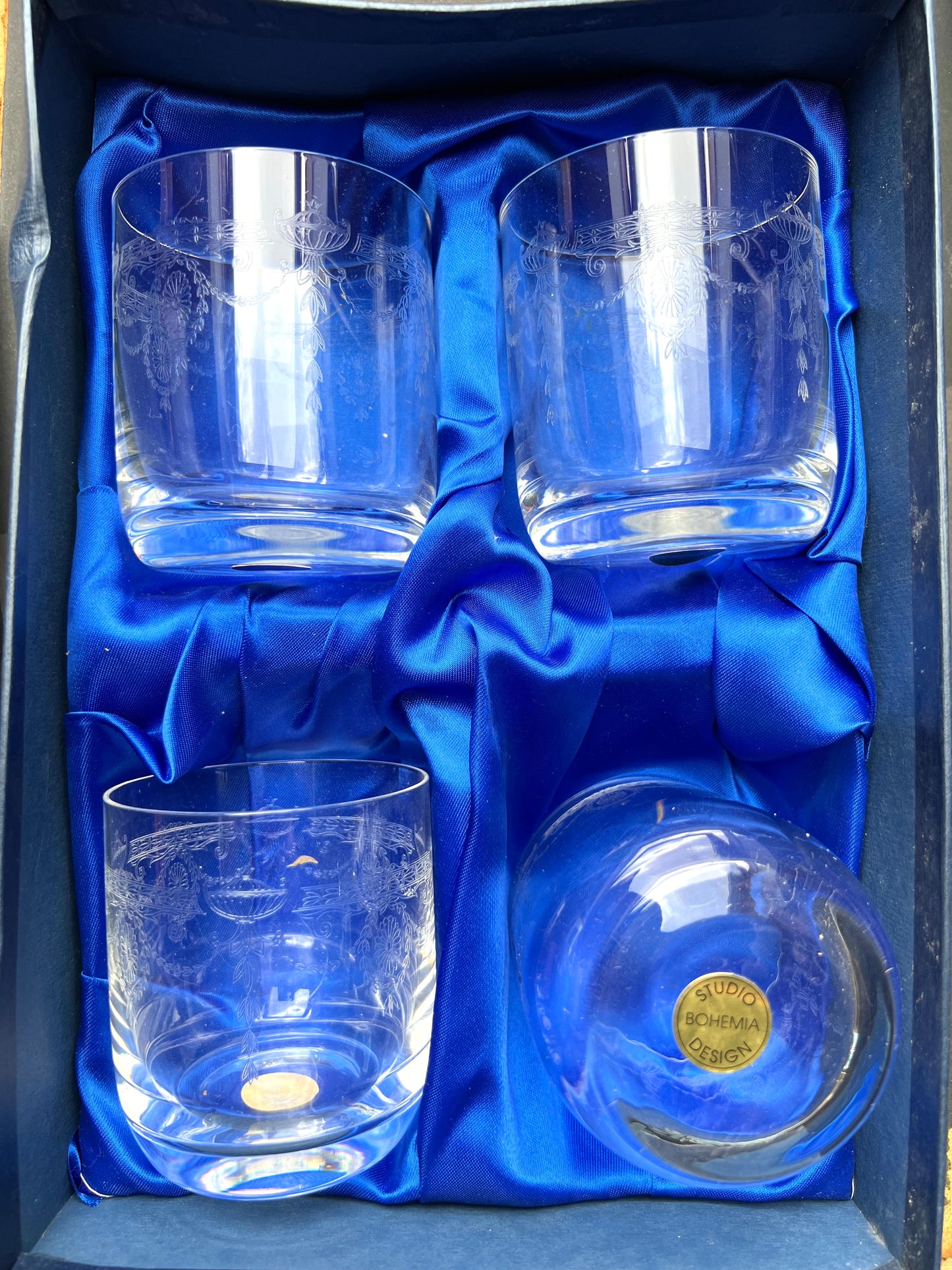 Pimp Your Breakfast with 4 Bohemia Crystal "Queen's Lace" Design Tumblers
