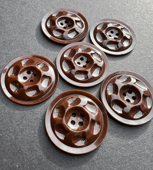 6 or 24 Twirling Chocolate Brown 1.7cm or 2.2cm Vintage Buttons