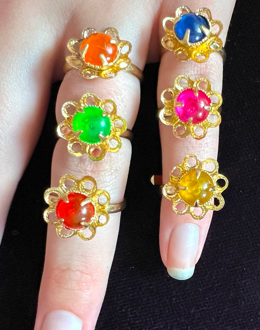 6 Colourful Vintage Adjustable Neon Flower Rings