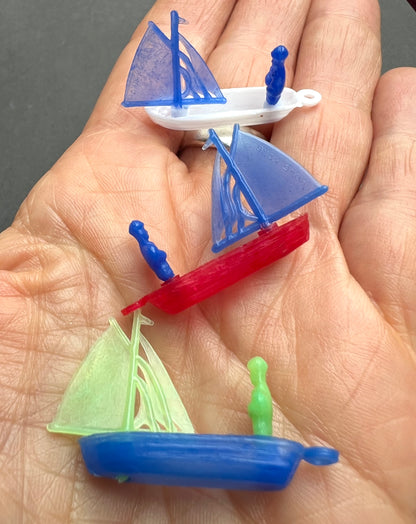10  Little Vintage Sailing Boat Yacht Charms 3.5cm