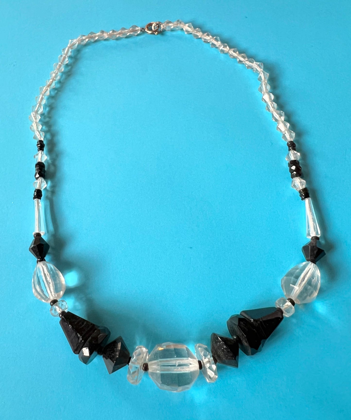 Splendid Deco 1920s/30s Faceted Black and Clear Crystal Necklace  16.5"/41cm