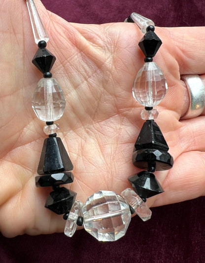 Splendid Deco 1920s/30s Faceted Black and Clear Crystal Necklace  16.5"/41cm