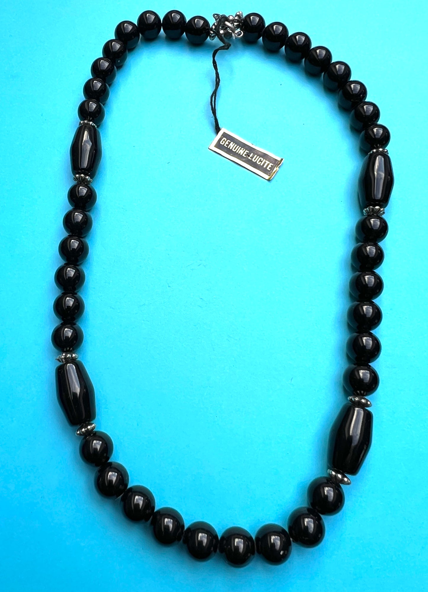 Vintage Black and Silver Lucite Bead Necklace 48cm/20"