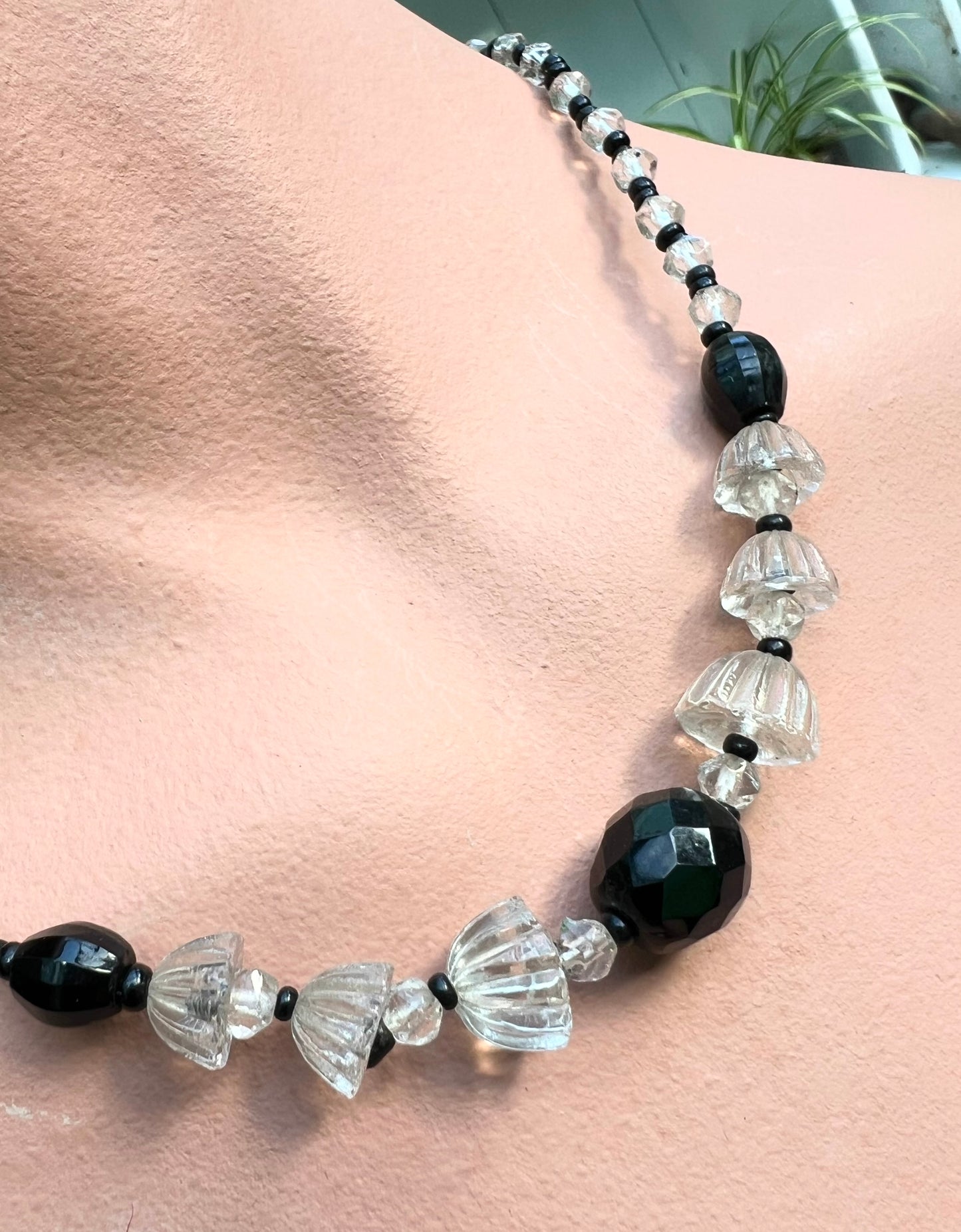 Delightful Deco 1920s/30s Faceted Black Glass Bead and Crystal Necklace  18"/43cm