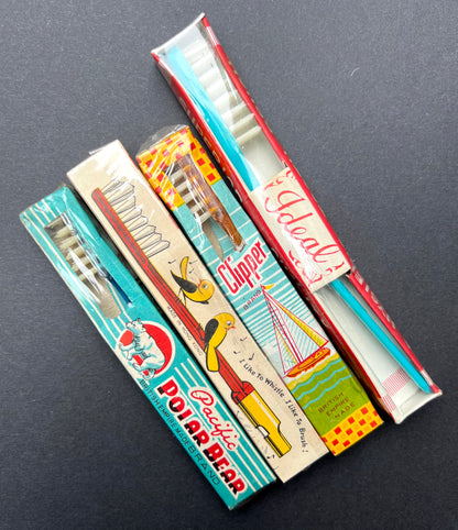 4 Vintage Toothbrushes in Excellent Boxes