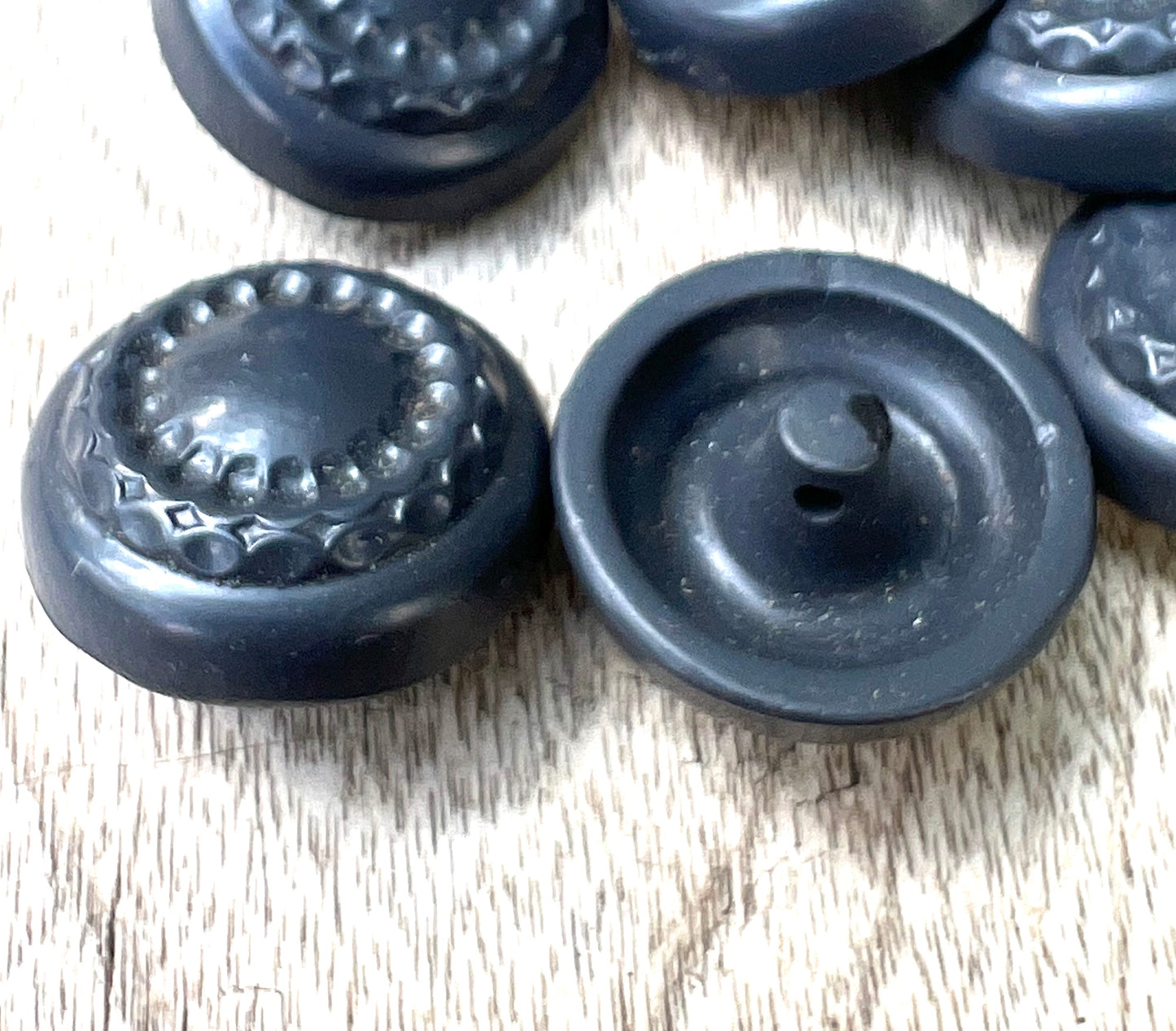 6 or 24 Very Dark Grey 1.7cm Vintage Buttons