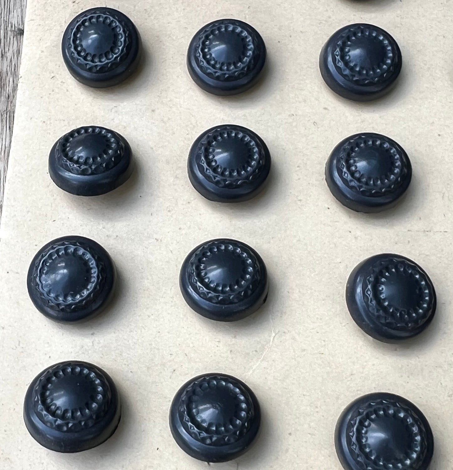 6 or 24 Very Dark Grey 1.7cm Vintage Buttons