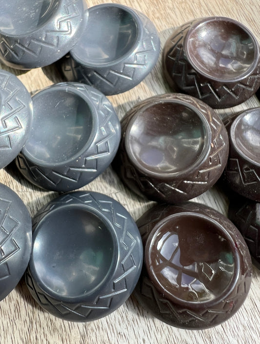 6 Attractive Mid Century 2cm Buttons - Dark Grey or Brown.