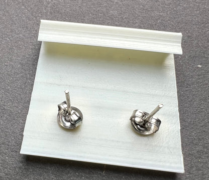 1980s Black Enamel 1cm Heart Stud Earrings