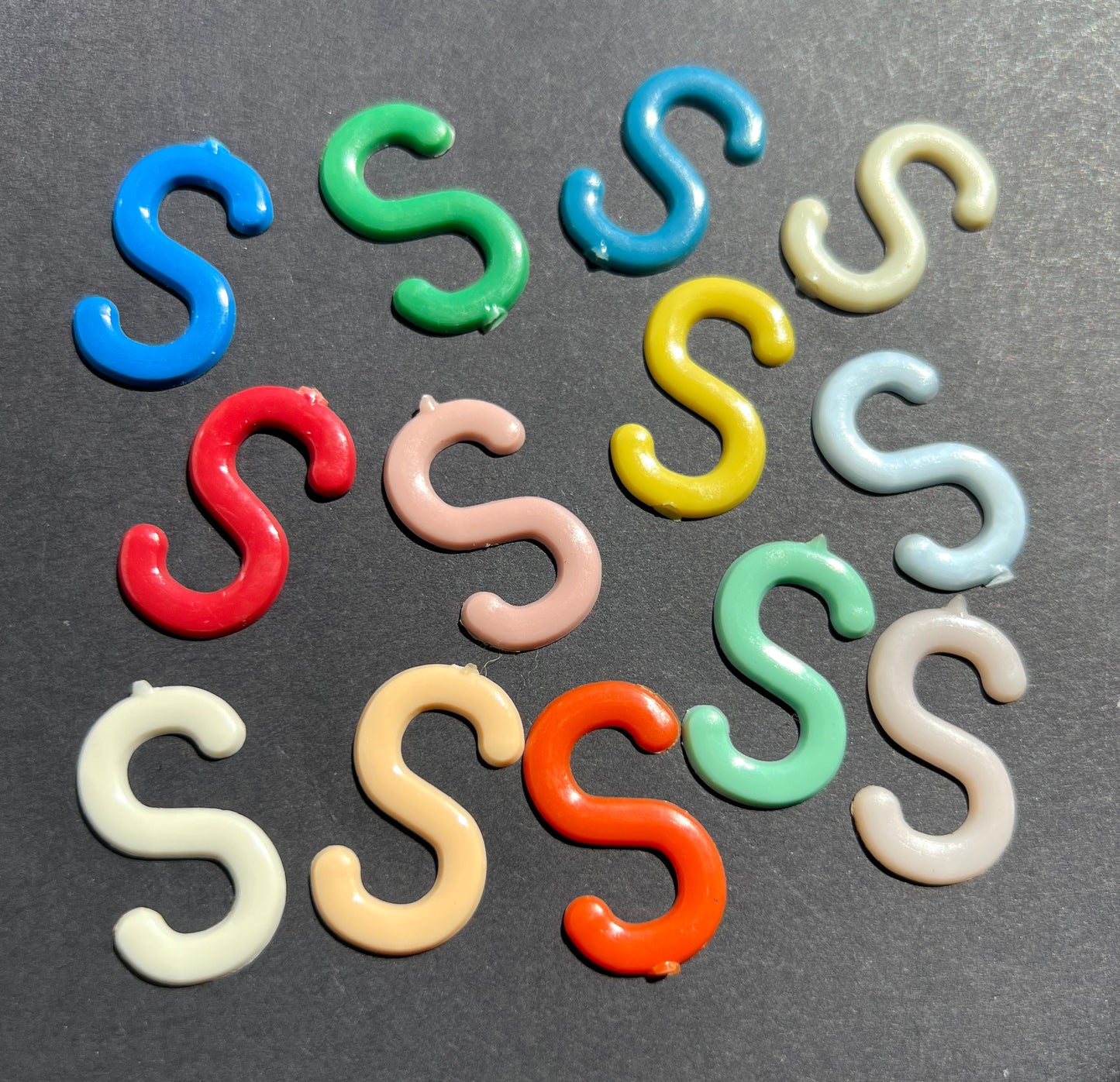 1950s/60s Colourful 3cm Plastic Letters for Amateur Cine Film Makers