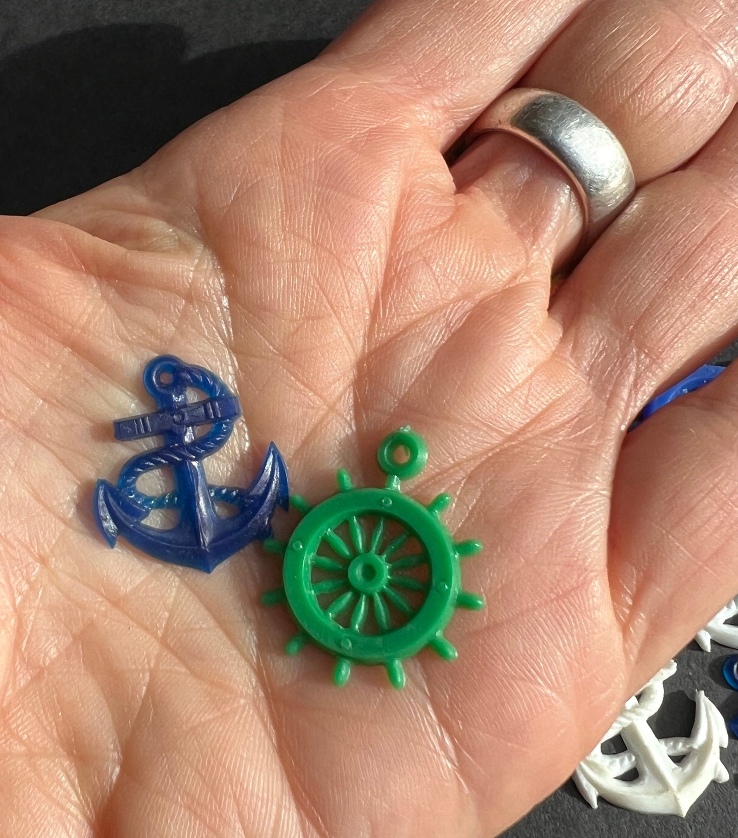 20 Nautical Charms - Anchors and Ships Wheel