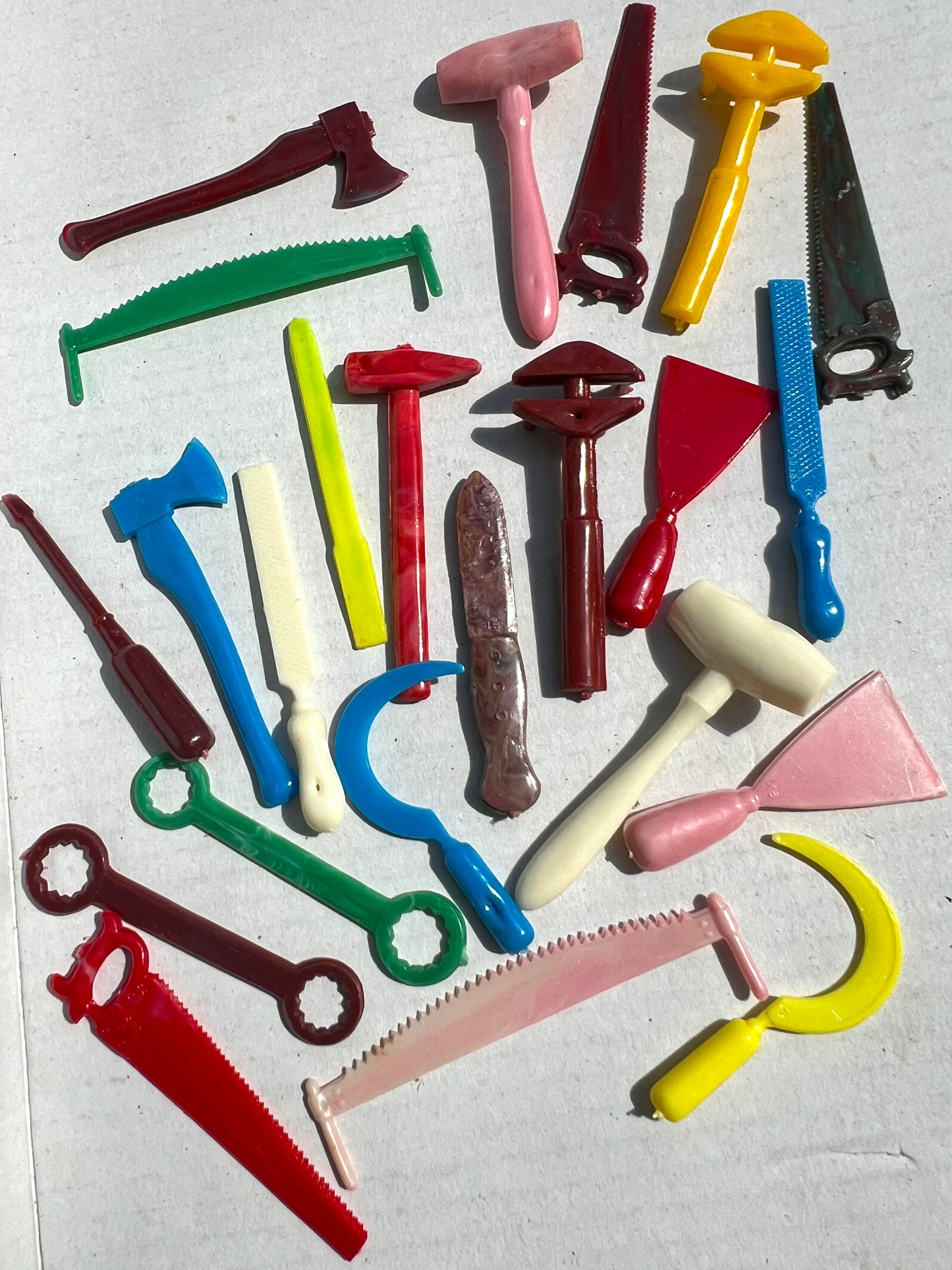 Over 500 Small Vintage Plastic Tools- 5.5cm long