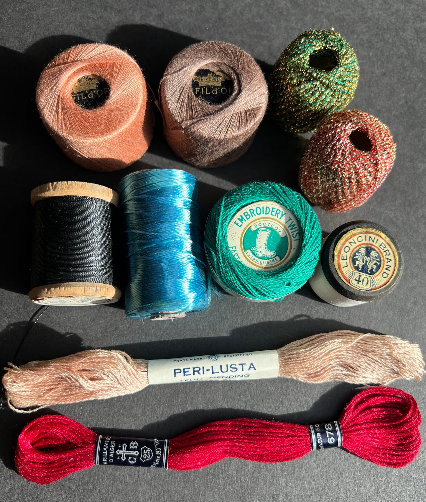 10 Spools/ Skeins of Vintage Darning/Sewing/Embroidery Threads incl. Sparkly